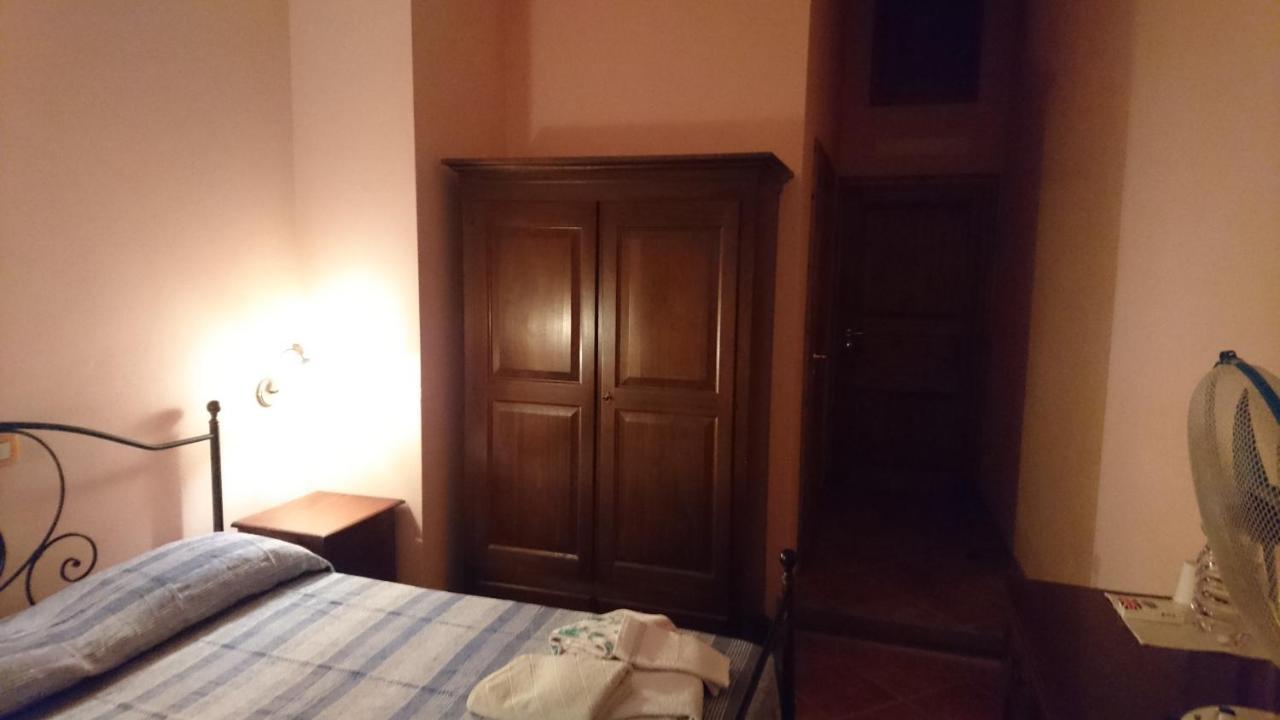 ריולה סארדו B&B Mony E Nico מראה חיצוני תמונה